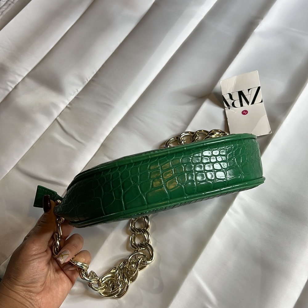Zara bloggers fave gold chain purse - Picture 12 of 17